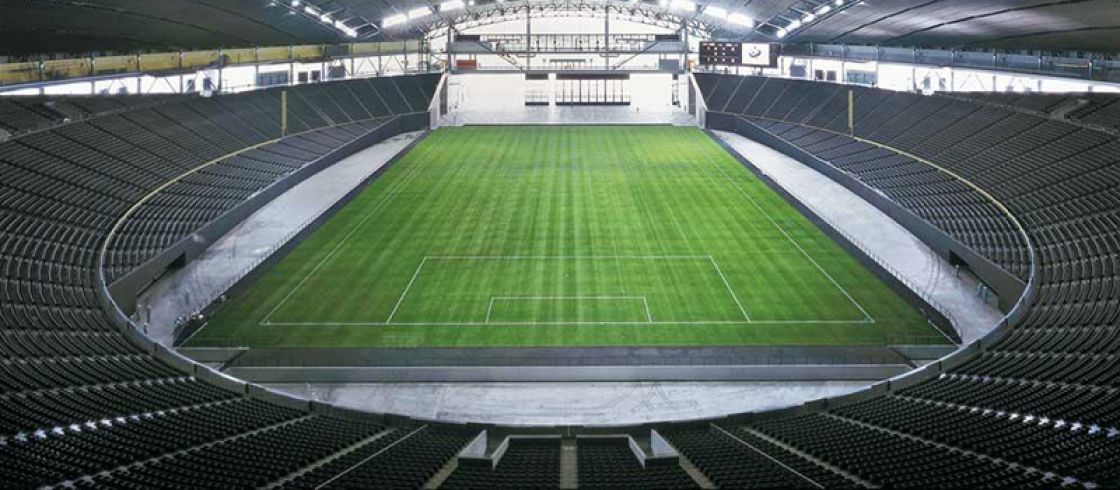 شاهکار ژاپنی ها با تبدیل استادیوم بیسبال به فوتبال ظرف چند ساعت!