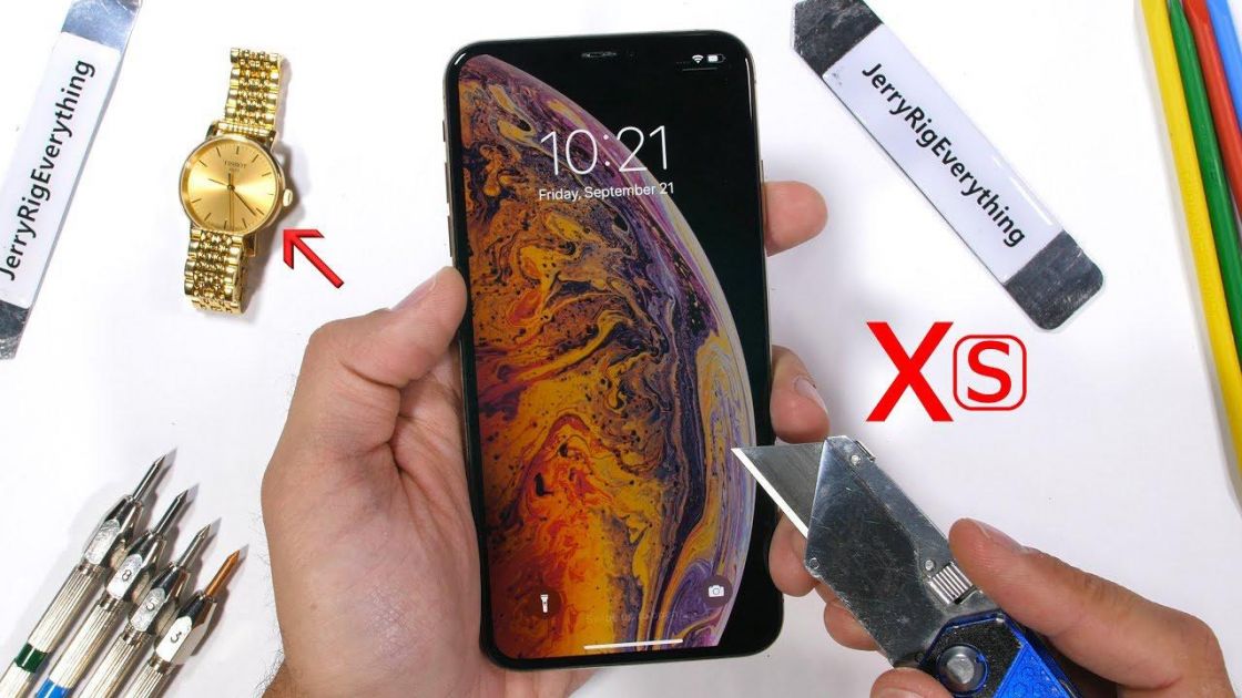 تماشا کنید تست مقاومت آیفون XS Max