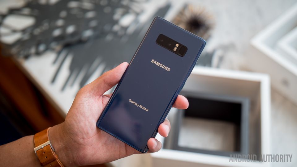 خبر فریب سیستم تشخیص چهره نوت ۸ از سوی Sam Mobile تکذیب شد