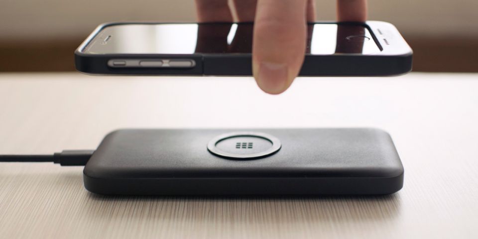 آیفون ۸ بدون شارژر بی سیم، کابل USB-C و مبدل جک ۳٫۵ میلی متری عرضه می شود!