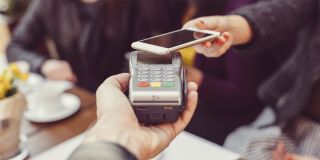 چگونه اطلاعات یک کارت اعتباری (Credit Card) را در آیفون حذف کنیم ؟