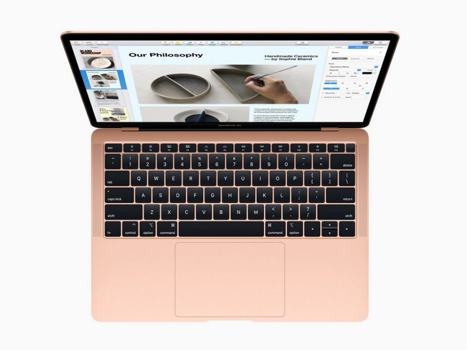 تماشا کنید ویدیو رسمی معرفی MacBook Air 2018
