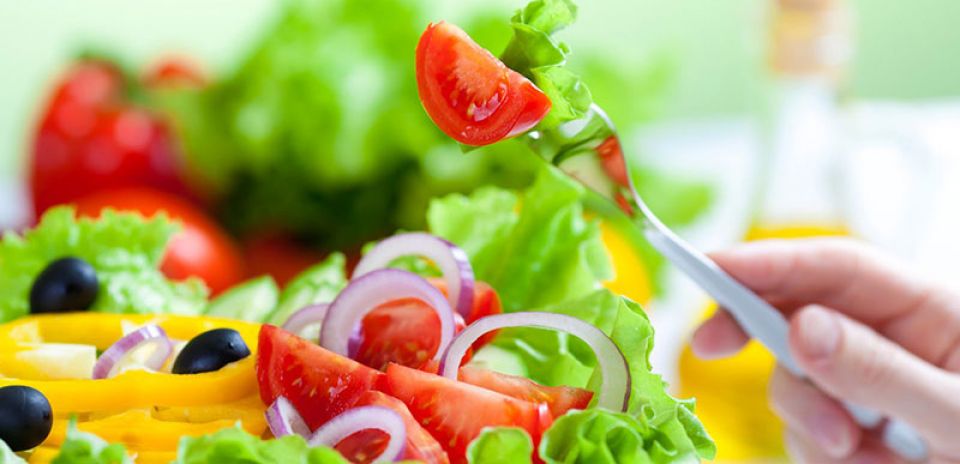 آیا آهسته غذا خوردن سبب لاغری می شود؟!