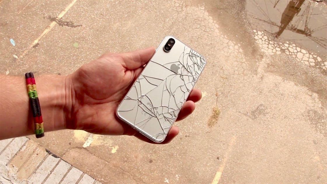تماشا کنید تست سقوط iPhone X